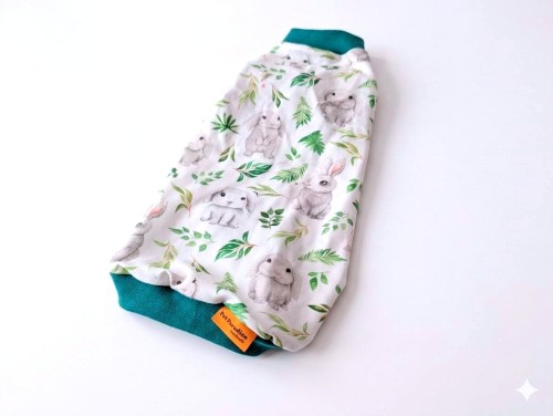 wielkanocne ubranko dla kota w króliczki z zielonym sciagaczem.jpg