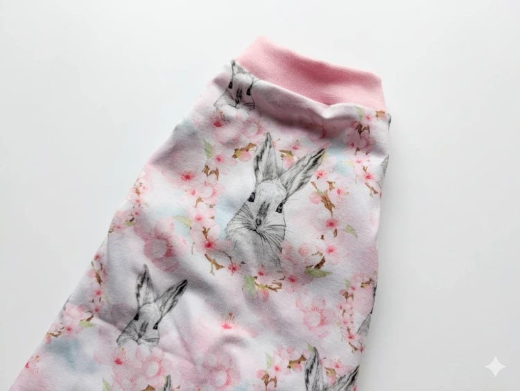 Wielkanocna bluzeczka dla kota w króliczki3.jpg