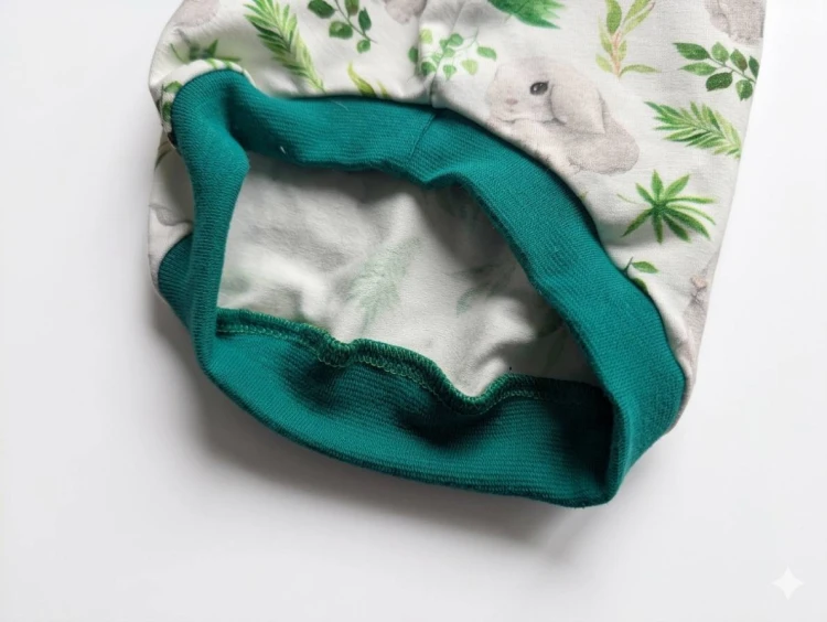 wielkanocne ubranko dla kota w króliczki z zielonym sciagaczem.jpg4.jpg