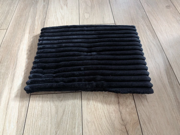 materacyk dla psa lub kota.jpg