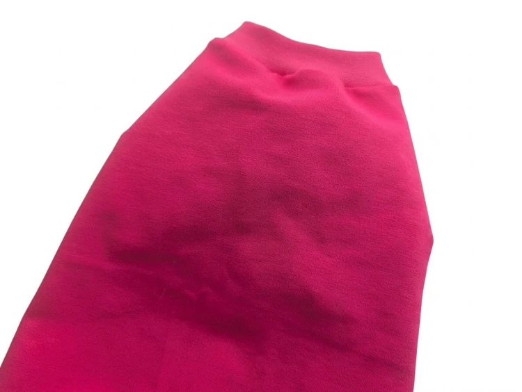 Ubranko dla kota jednokolorowe ciemny róż 2.jpg